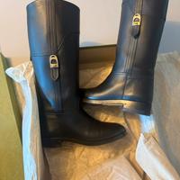 Stivali in pelle nera Gucci cavallerizza