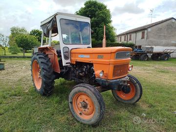 Trattore OM 850 e attrezzi