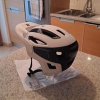 Casco MTB Oakley DRT3