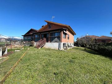 PORZIONE DI BIFAMILIARE A BRUINO