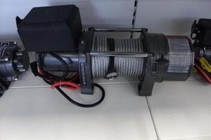 Verricello 12V 5000lb per trasporto imbarcazioni