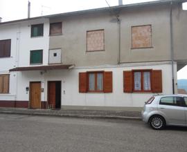 Immobile residenzile con garage