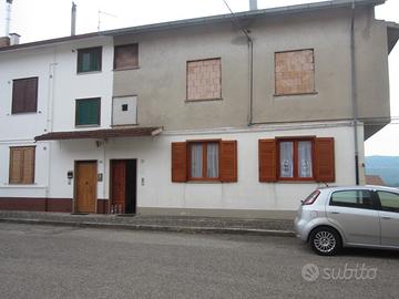 Immobile residenzile con garage