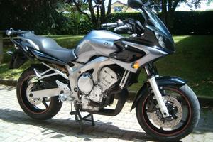 YAMAHA  FZ6  FAZER