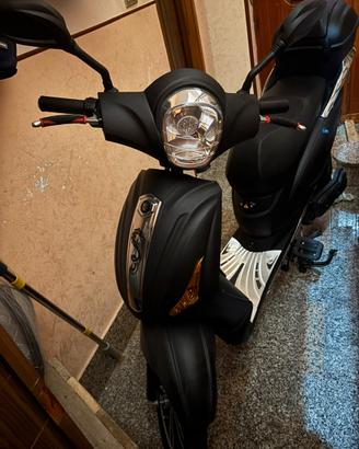 Z-tech 500W elettrica - nero opaco - pari a nuova-