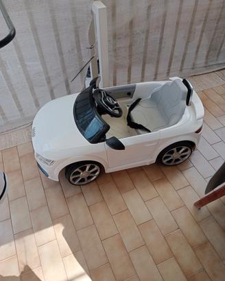auto elettrica per bimbi