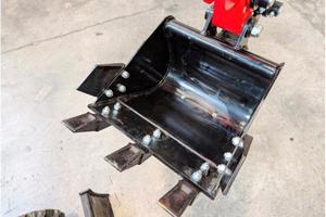 mini escavatore 15 quintali