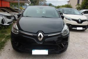 Renault Clio TCe 12V 90 CV 5 porte Moschino Intens