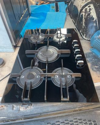 Piano cottura 5 fuochi Hotpoint Ariston