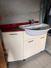 Mobile bagno piano in marmo