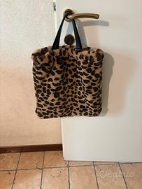Borsa in eco pelliccia Sisley