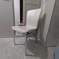  2 Sedie moderne color panna con gambe in acciaio 