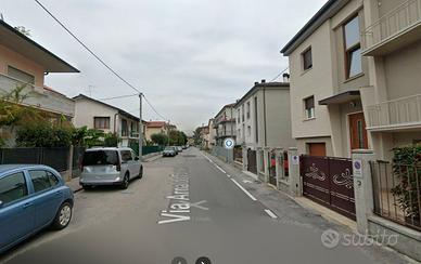 Bilocale arredato e ristrutturato comn garage