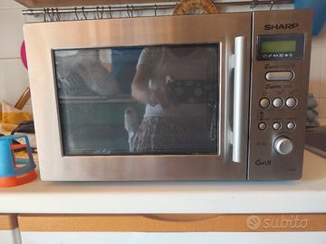 FORNO A MICROONDE SHARP R-64ST