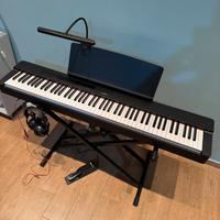 Pianoforte digitale Yamaha P225B + accessori
