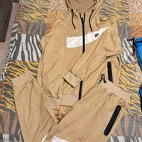 Tuta nike tech