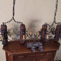 lampadari in ferro battuto e legno