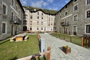 ELEGANTE E RAFFINATO APPARTEMENTO