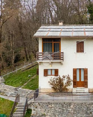 PORZIONE DI TRIFAMILIARE A BOSCO CHIESANUOVA