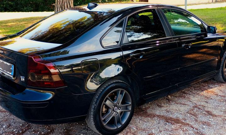 Auto Volvo S40 1.6D Inscrip. km 184000 veroaffare