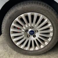 Cerchioni e gomme Ford 16”