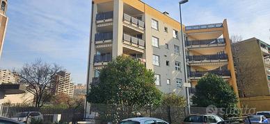 Via di Vittorio luminoso alloggio con terrazzo abi