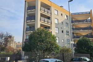 Via di Vittorio luminoso alloggio con terrazzo abi