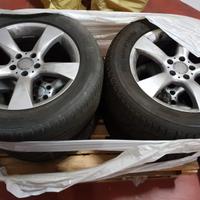 Cerchi in lega Mercedes con gomme