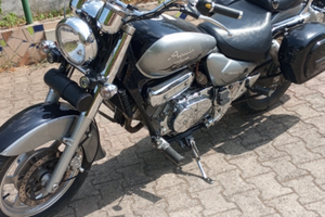 Hyosung aquila Gv 250