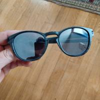 Oakley Latch Woodgrain