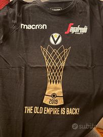 Quattro maglie Virtus Basket Bologna