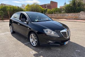 Lancia Delta 1.9 MJT Twinturbo DPF Platino