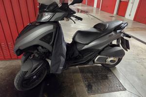 Piaggio Mp3 300