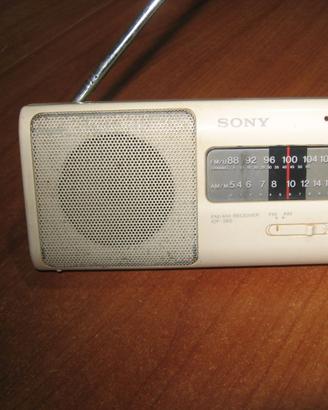 Radio a transistor SONY  mod   ICF 380