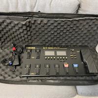 Pedaliera boss GT100 con custodia