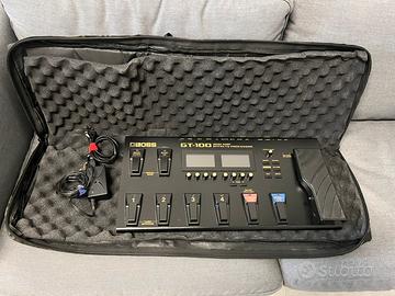 Pedaliera boss GT100 con custodia