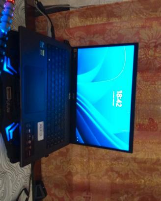 Laptop gaming perfetto per giocare e studiare