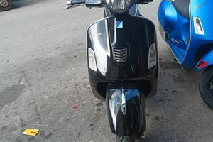 vespa GTS 250