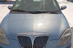 LANCIA Y 1.2 NEOPATENTATI  TRATTABILE 