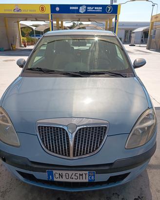 LANCIA Y 1.2 NEOPATENTATI  TRATTABILE 