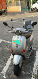 Piaggio Vespa 125 ET4