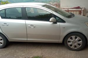 Opel Corsa D 85cv