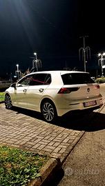 Volkswagen Golf 8 (25.000km)