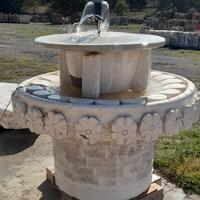fontana in pietra 
