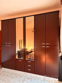 armadio 6 ante come nuovo