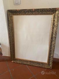 Cornice ornamentale dorata vintage – barocca