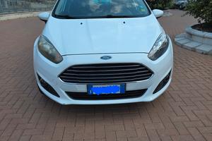 ford fiesta 1.4 gpl 5 porte bianca  pronta all'uso