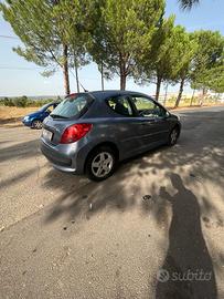 Peugeot 207 - 2008
