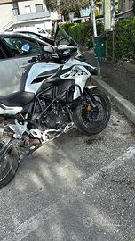 Moto touring Benelli trk502x