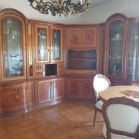 Sala angolare in stile classico